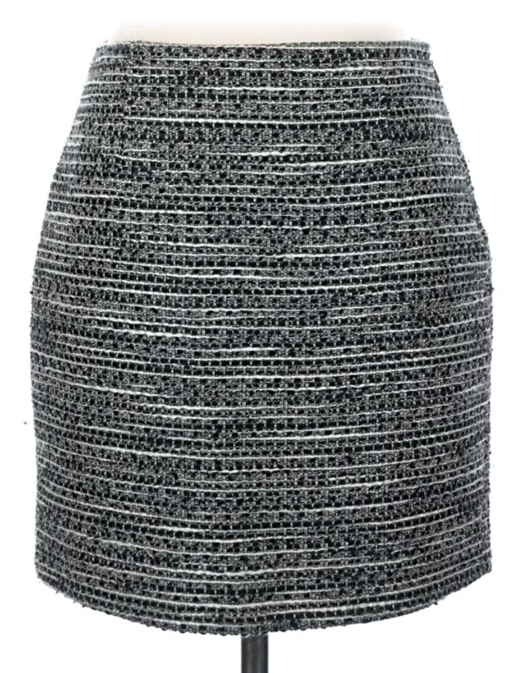 Tahari Metallic Bouclé Tweed Pencil Skirt – Size 12